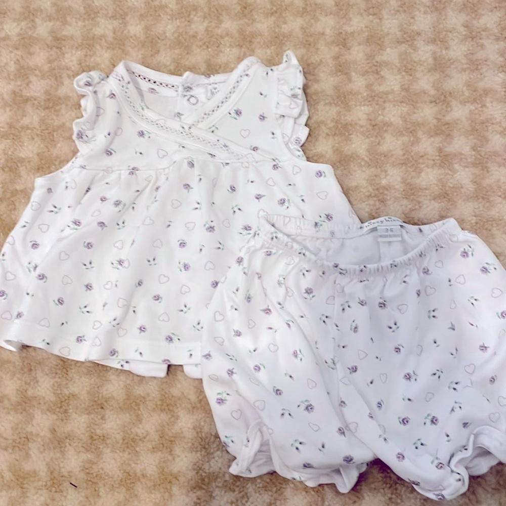Kissy kissy 2 piece outfit. Purple flowers.